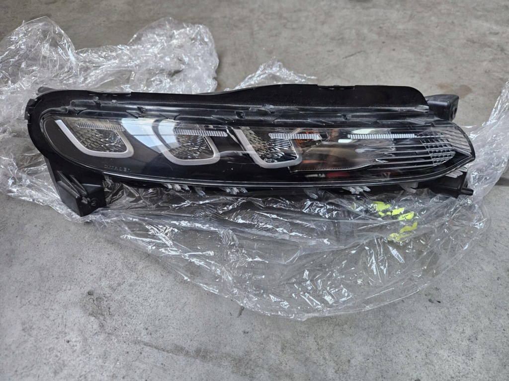 фото №1, Citroen c3 aircross 17- фара правий перед 9813477980-00