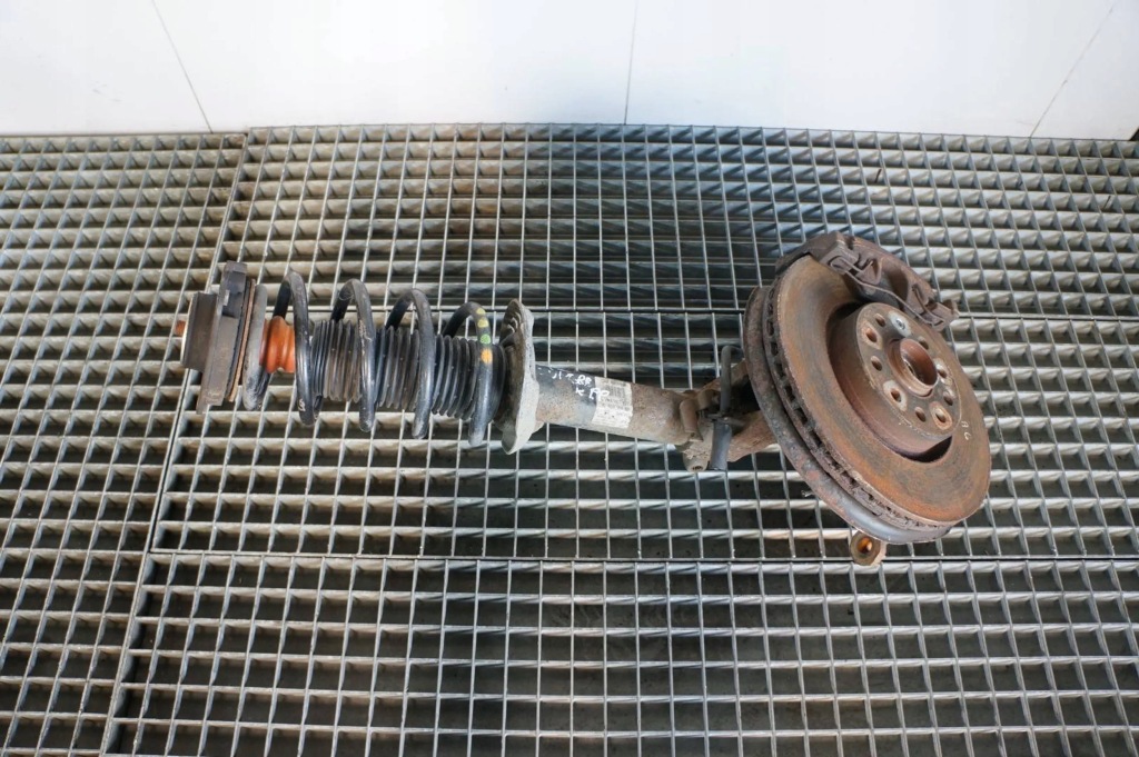 фото №1, Поворотний кулак амортизатор амортизаторна стійка права перед skoda superb ii 2.0 fl