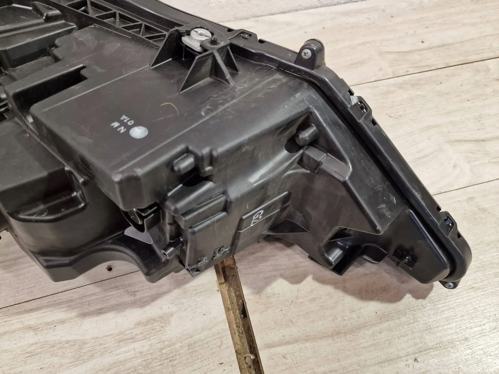 фото №7, Toyota corolla cross фара правый 81110-16840przednie