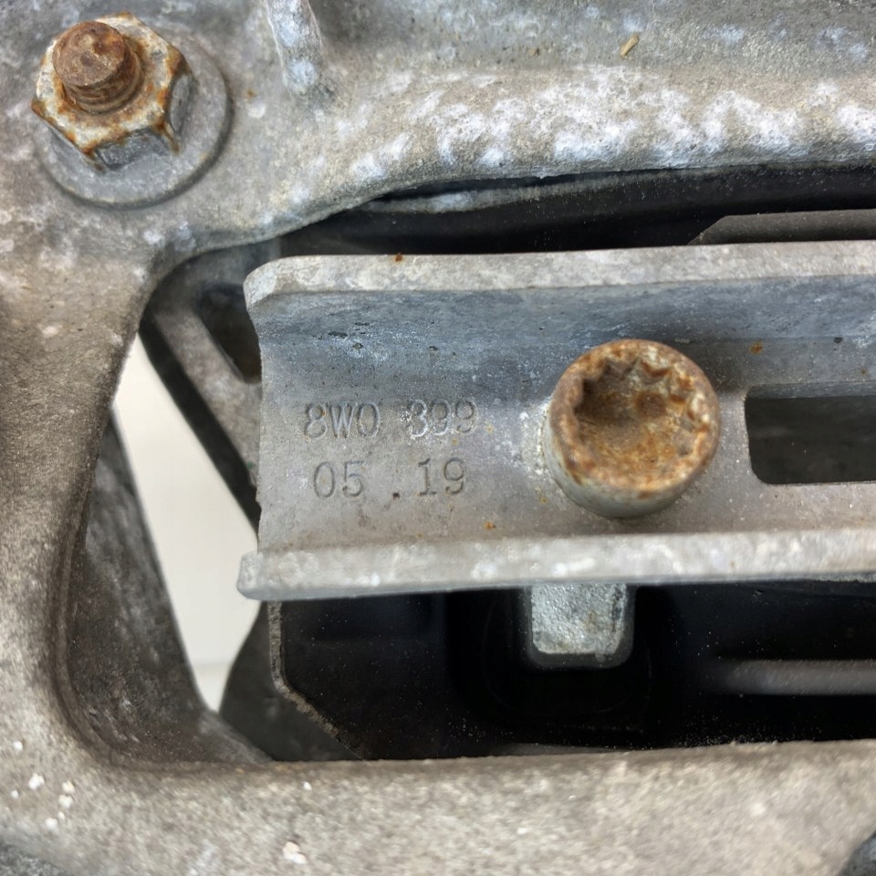 Кронштейн опора кронштейн коробки передач audi a6 c7 4g 3.0 tdi quattro plx 17r Оригинал