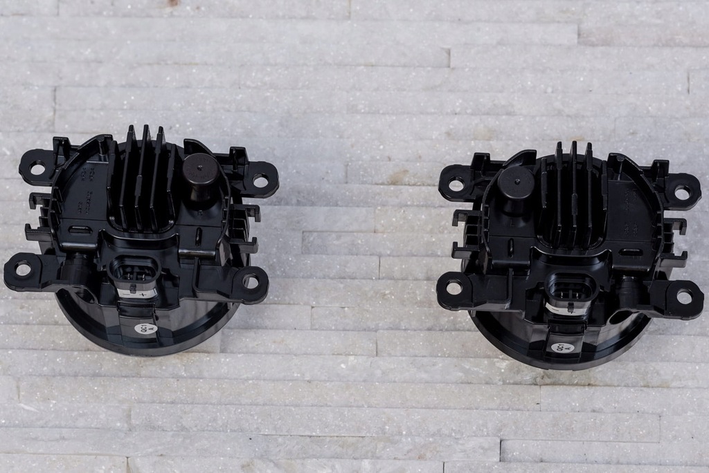 фото №10, Dacia duster 2010-2013 лампи протитуманні led