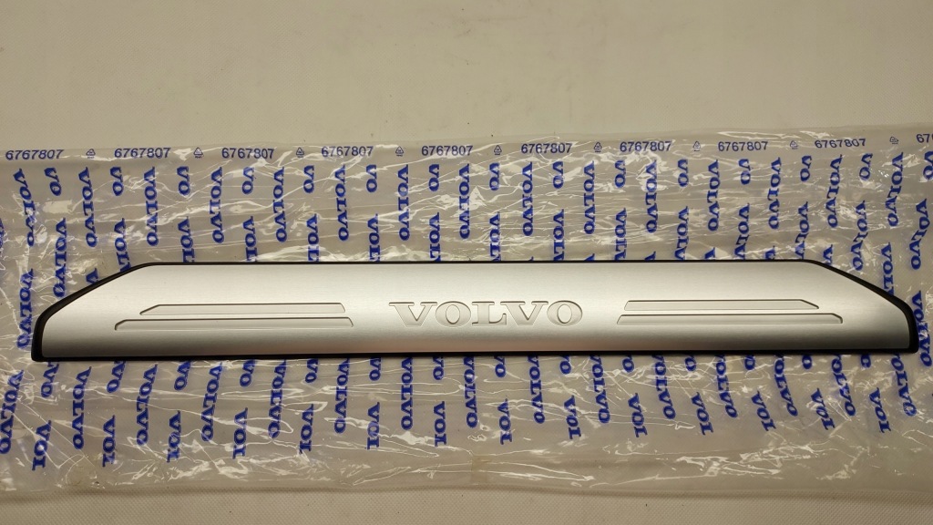 фото №1, Volvo xc60 молдинг накладка порог декоративная правая