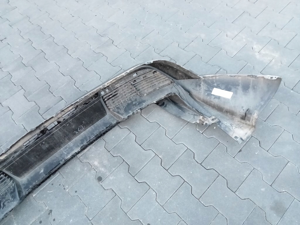 фото №10, Porsche taycan 9j0 - бампер спойлер дифузор задня 9j0807983f