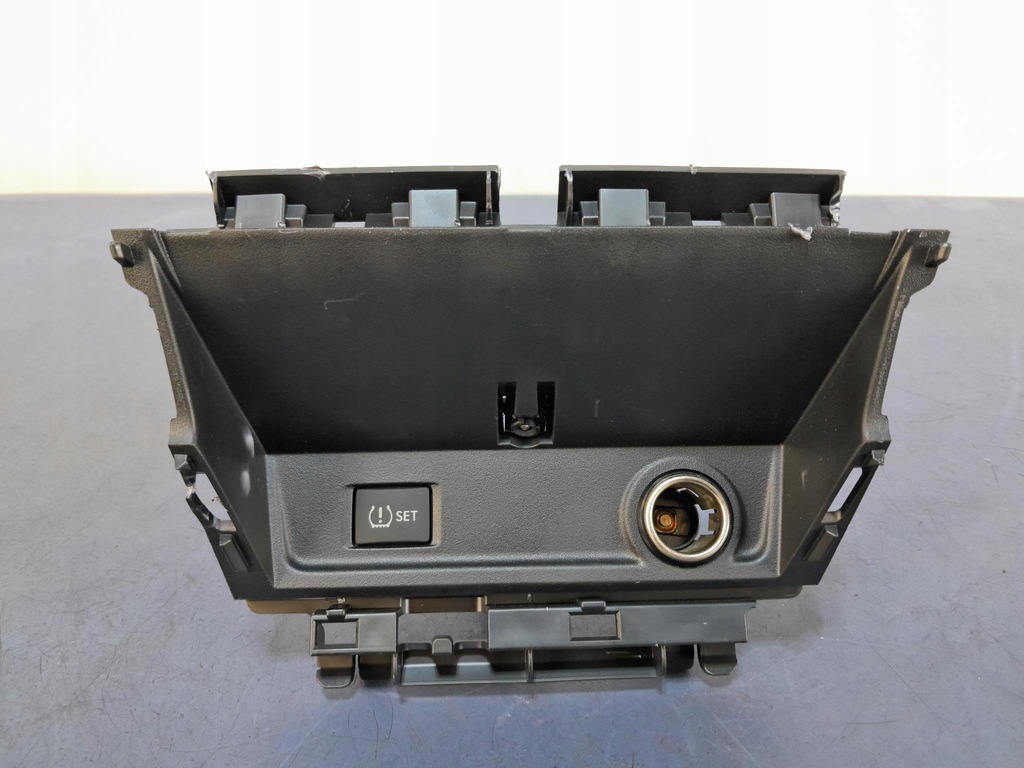 фото №1, Subaru forester iv бардачок прикурювач 66241sg050