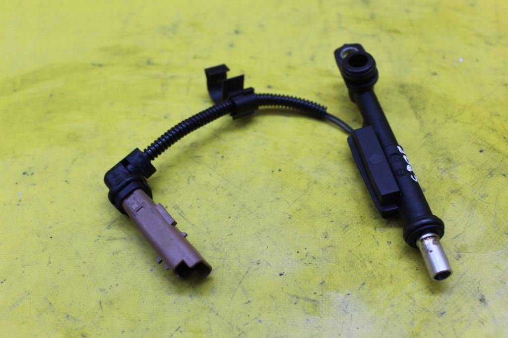 фото №1, Вентиляция картера масляная peugeot 208 1.2 vti 9676197780