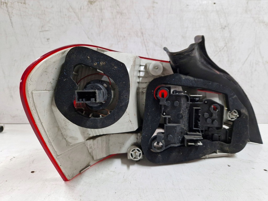 фото №8, Bmw 1 e82 e88 лампа права задня 6924520