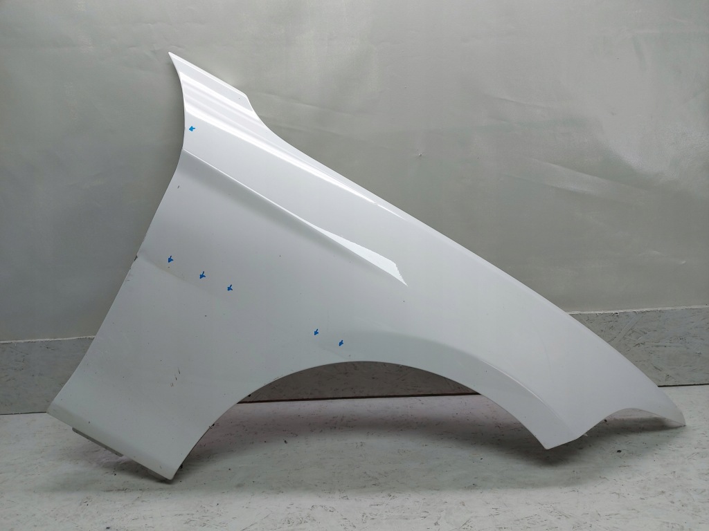 Купить Bmw 1 f20 крыло  передний правый