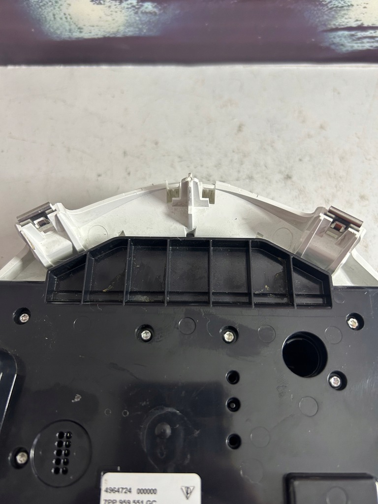 фото №12, Porsche panamera cayenne лампа освещение кабины