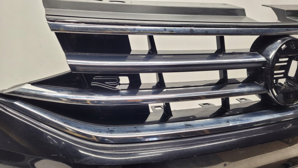 Vw tiguan 5na r-line lift бампер oryg. Недорого