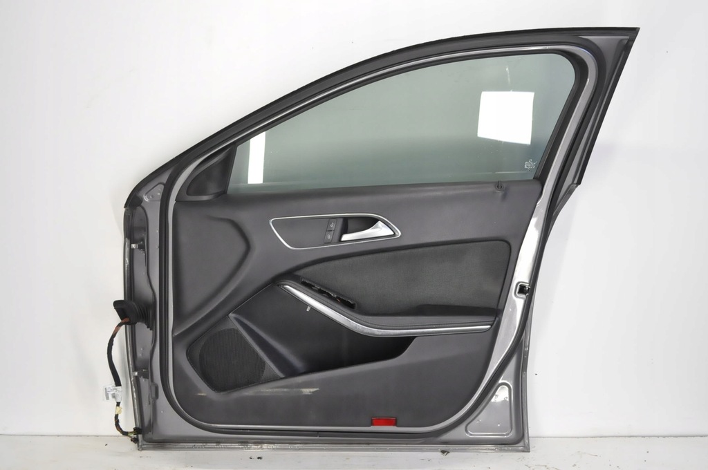 фото №11, Mercedes w176 дверь правый перед передние 787