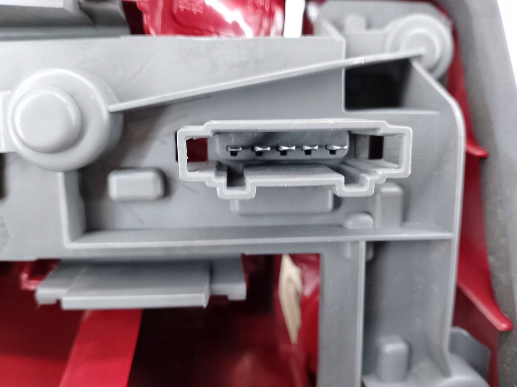 фото №7, Лампа задня права vw golf v 1k9945096d 1k9945112a kombi