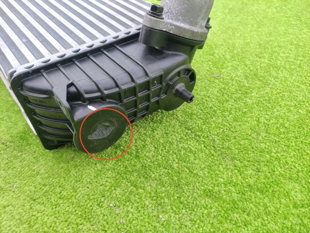 фото №10, Hyundai tucson iv 20- интеркулер воздуха