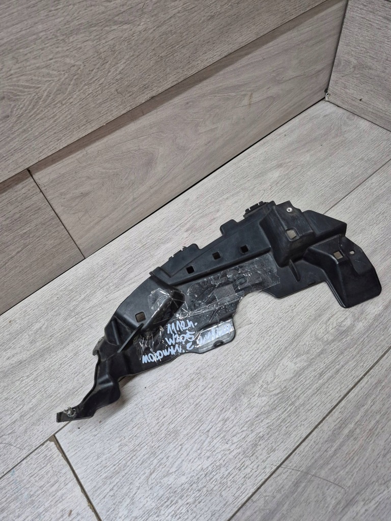 Купить 11124. mercedes w205 кронштейн выхлоп a2058851124