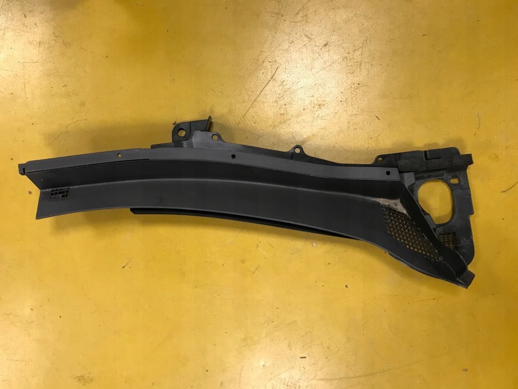 фото №1, Верхний жабо пластиковый infiniti q70 m m35 m37