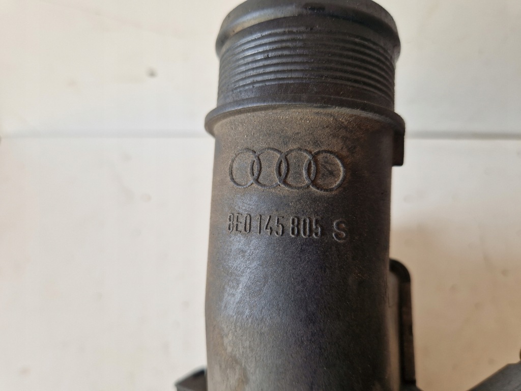 Інтеркулер радіатор повітря audi a4 b7 універсал 2004-2008 2.0 tdi Зі Шроту