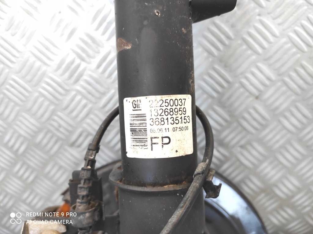 Opel meriva ii b поворотний кулак права амортизатор правий 13262091 13268959 Зі Шроту