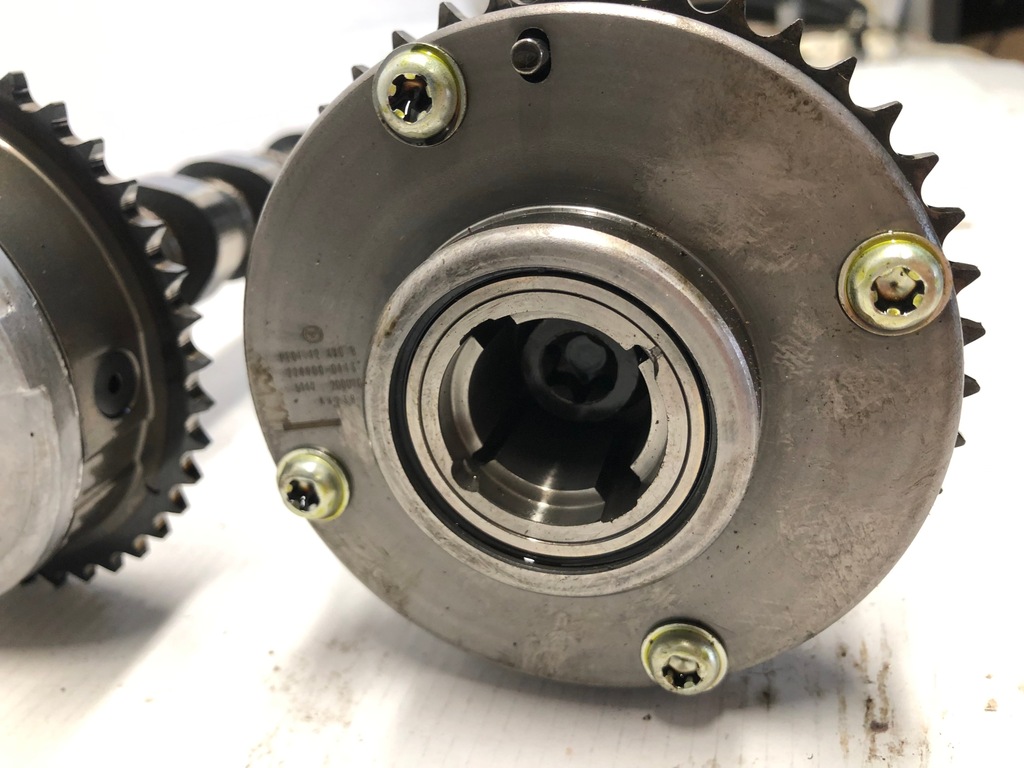 фото №7, Вали розподільного валу pe01124x0b mazda 3 bm 2.0