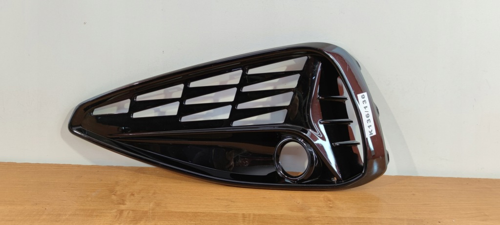 Купить Hyundai i30 3 левая решётка бампера рамка противотуманной фары