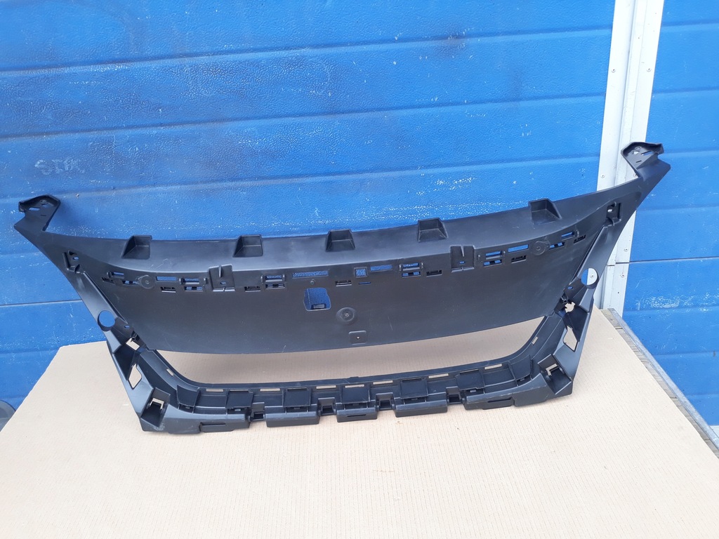 фото №1, Решётка радиатора решётка радиатора peugeot 3008 5008 ii 9815317777 новый