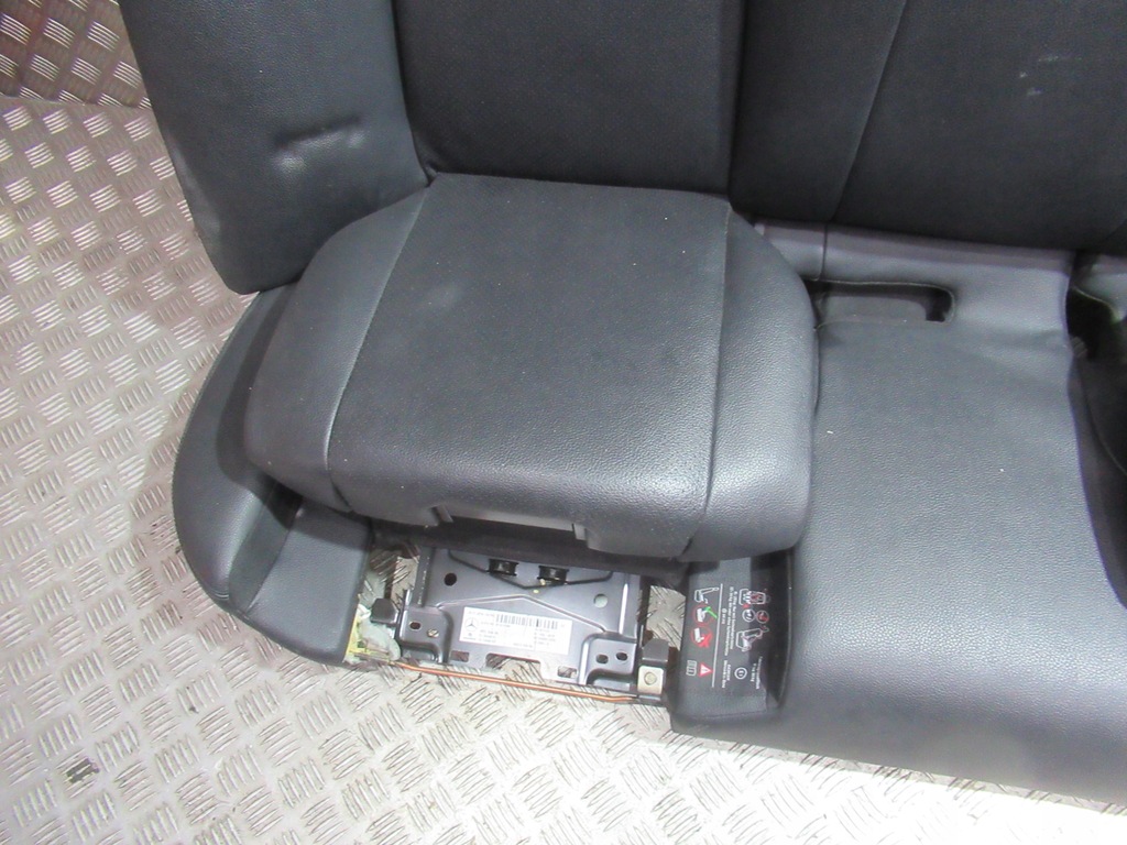 фото №10, W213 kombi заднее сиденье подъем isofix кожа