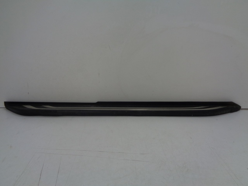 фото №1, Toyota rav4 v подножка порог правый