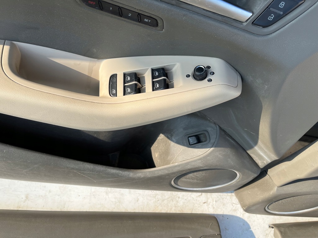 фото №6, Комплект обшивка дверей audi q5 8r шкіра b&o пам'ять podświ