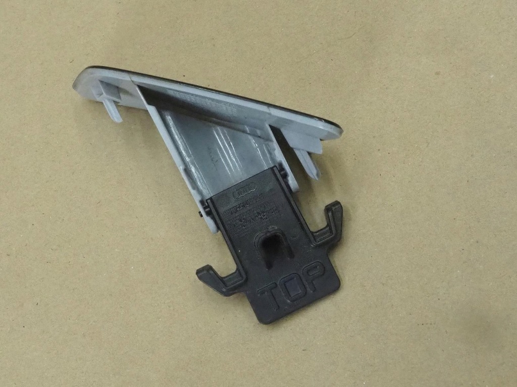 фото №16, Заглушка распылителя омывателя перед правая audi a3 iv 8y 8y 8y0 8y0955276