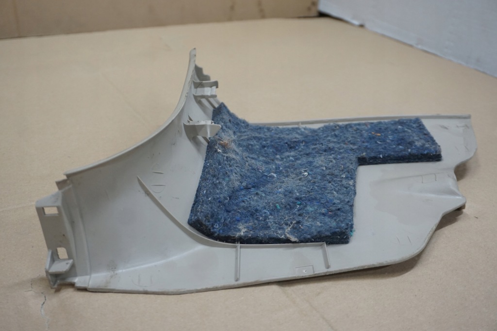 Land cruiser 120 захист оббивка корпус стійка поріг права 03r Недорого