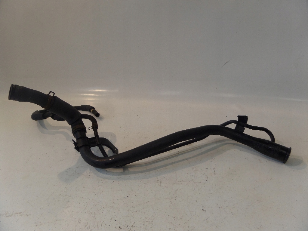 фото №1, Honda insight 09- заливна горловина пального