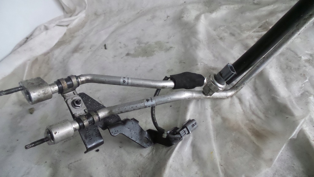 фото №3, Шланг кондиціонера renault zoe 924477415r трубка кондиціонер 924489058r