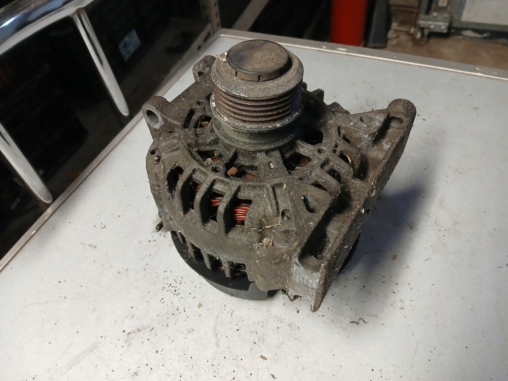 Купить Генератор mercedes a-klasa w168 a0121544302