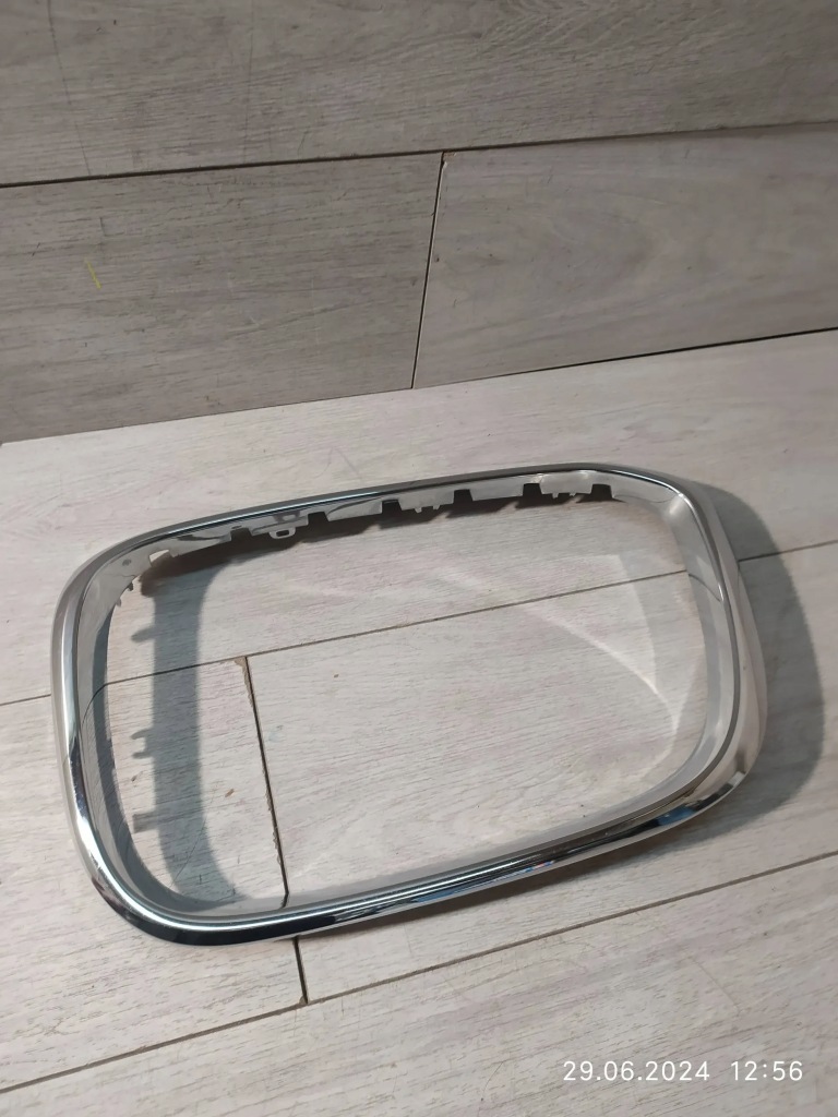 фото №1, 9212. bmw 3 f30 хром решётка радиатора левый перед 192976-10