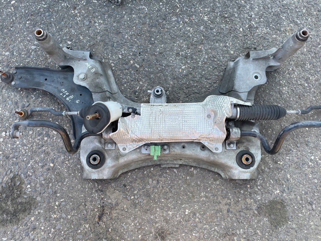 фото №1, Подрамник подрамник подрамник двигателя renault megane iii