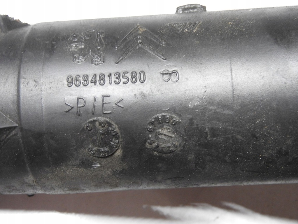 фото №5, Peugeot 208 i 12-18 1.4 ehdi труба шланг воздухозаборник воздуха 9684813580