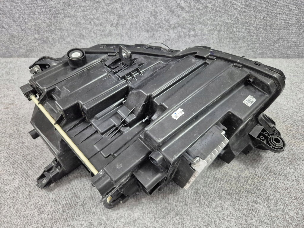 фото №9, Фара лампа передня перед права - audi q4 e-tron full led matrix 21-