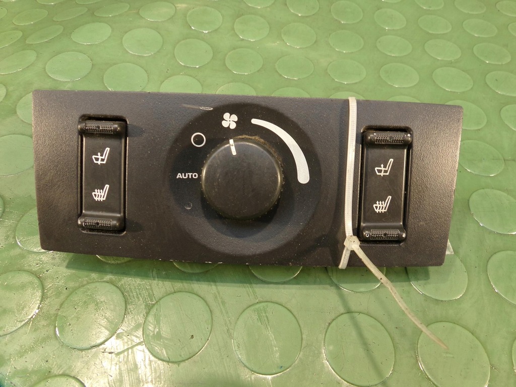 фото №1, Chrysler pacifica панель обдув сидінь