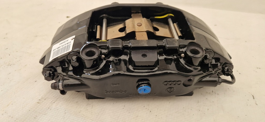 фото №8, Audi r8 4.2 суппорт тормозной + тормозные колодки задняя правый