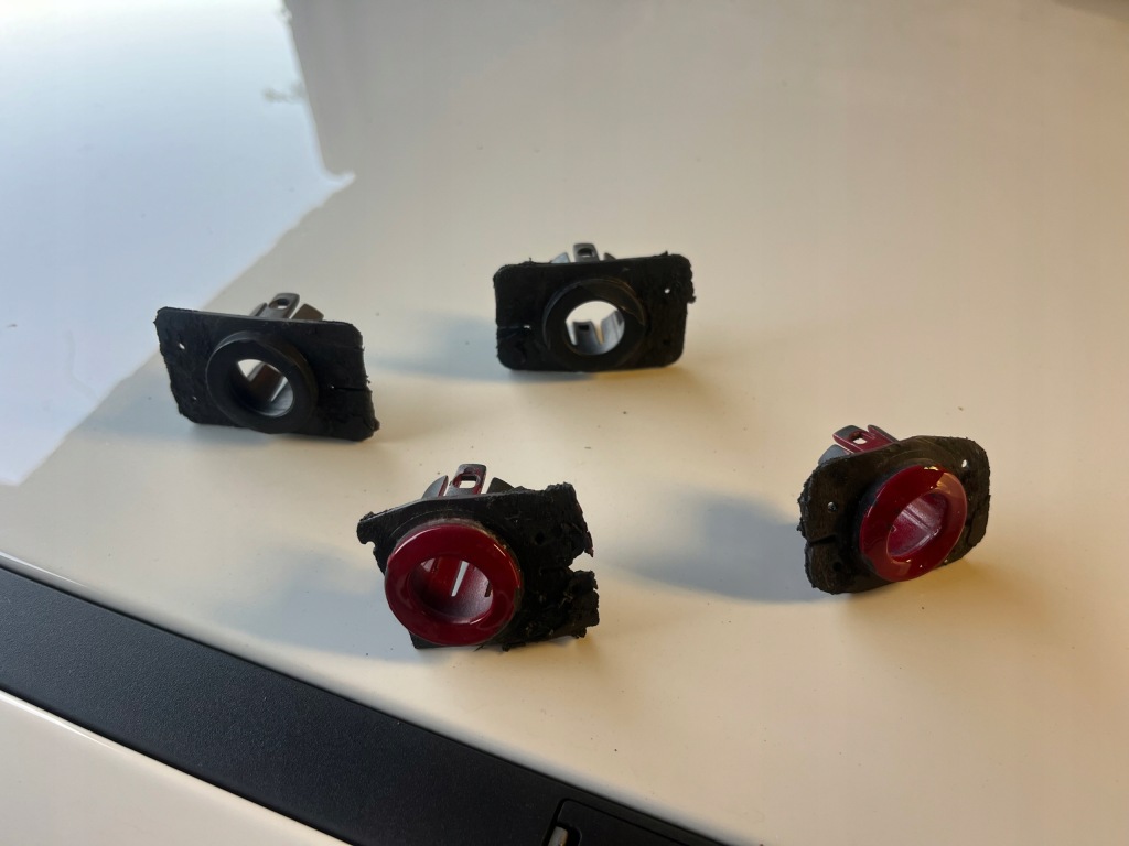 фото №1, Alfa romeo 4c держатели pdc