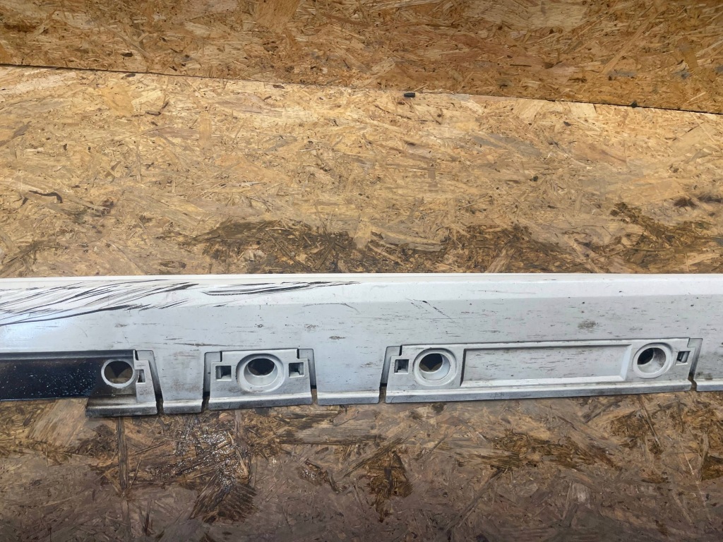 фото №7, Toyota corolla e21 18- kombi молдинг порог левая накладка na порог левый