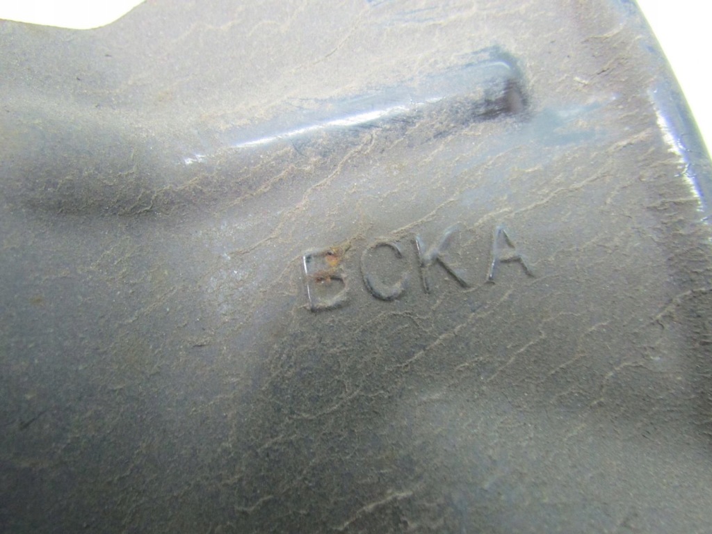 фото №4, Mazda 3 bp iv 19r защита ступица левый задний левый