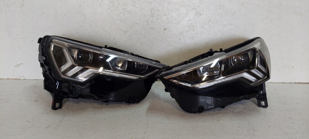 Купить Audi q3 2 rsq3 83a фара передняя правый  full led 83a941034