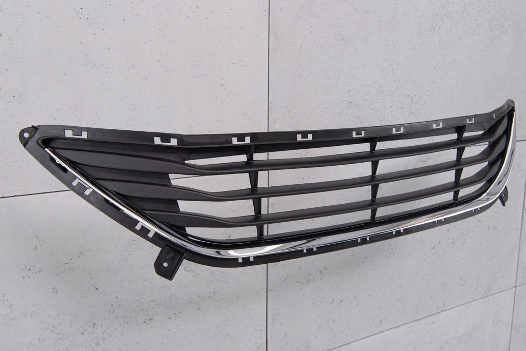 фото №9, Hyundai elantra v md 2010-2013 решётка бампера средняя 865603x000