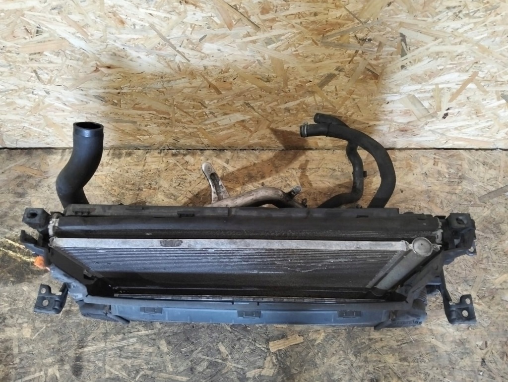 Комплект радиатор воды интеркулер вентилятор volvo v40 2 d2 1.6 d 31368504 Киев