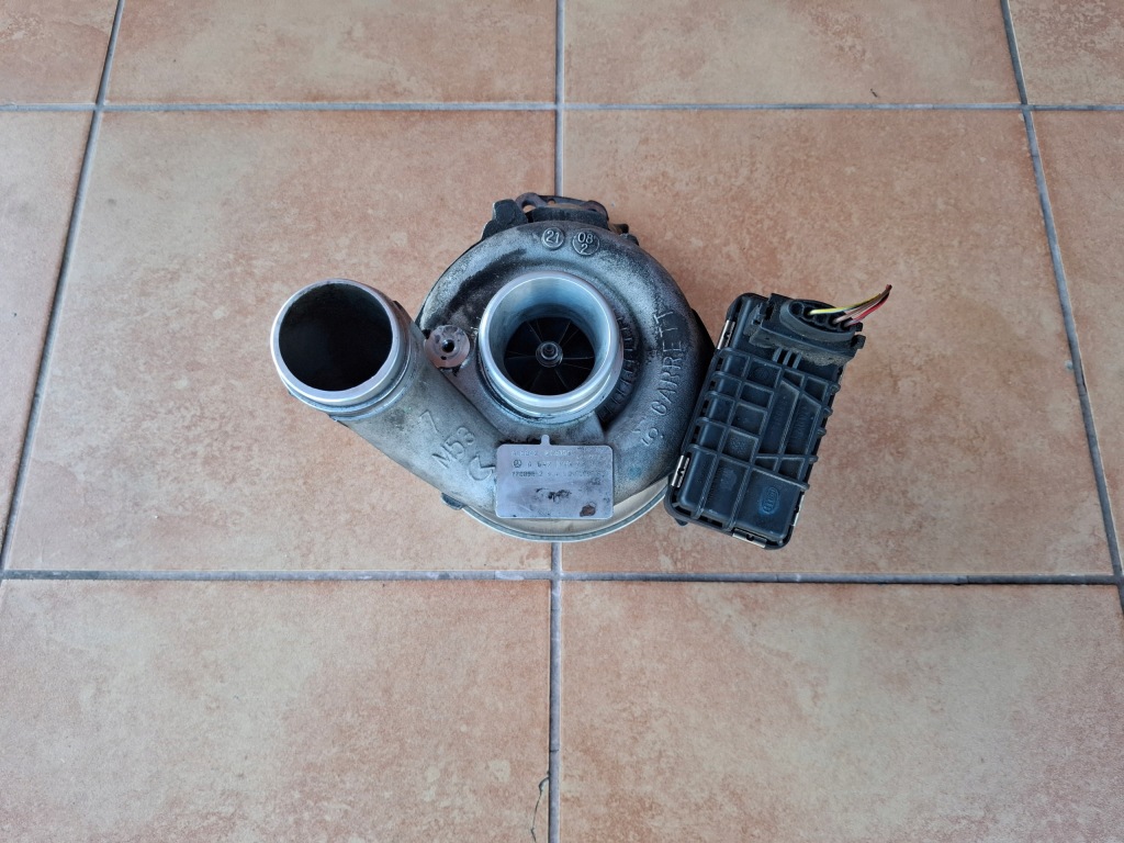 Купити Турбіна регулятор a6420902880 mercedes c-klasa w204 c320 3.0 cdi 224km 09r