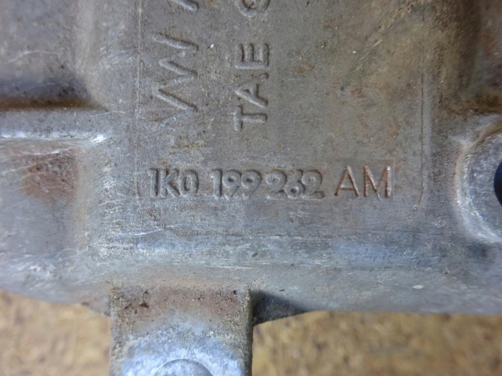 фото №12, Audi tt 8j r32 3.2 v6 bub 06-14 подушка двигателя 1k0199262am