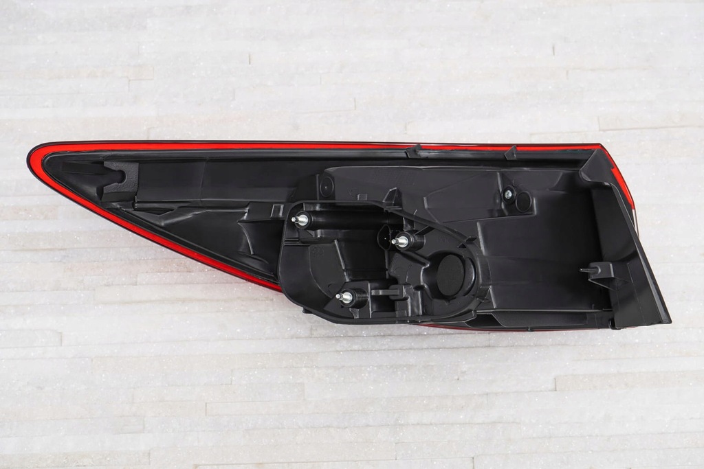 фото №9, Mazda 6 iii gj gl 2012-2018 sedan лампа кузовная задняя правая gjr951150a