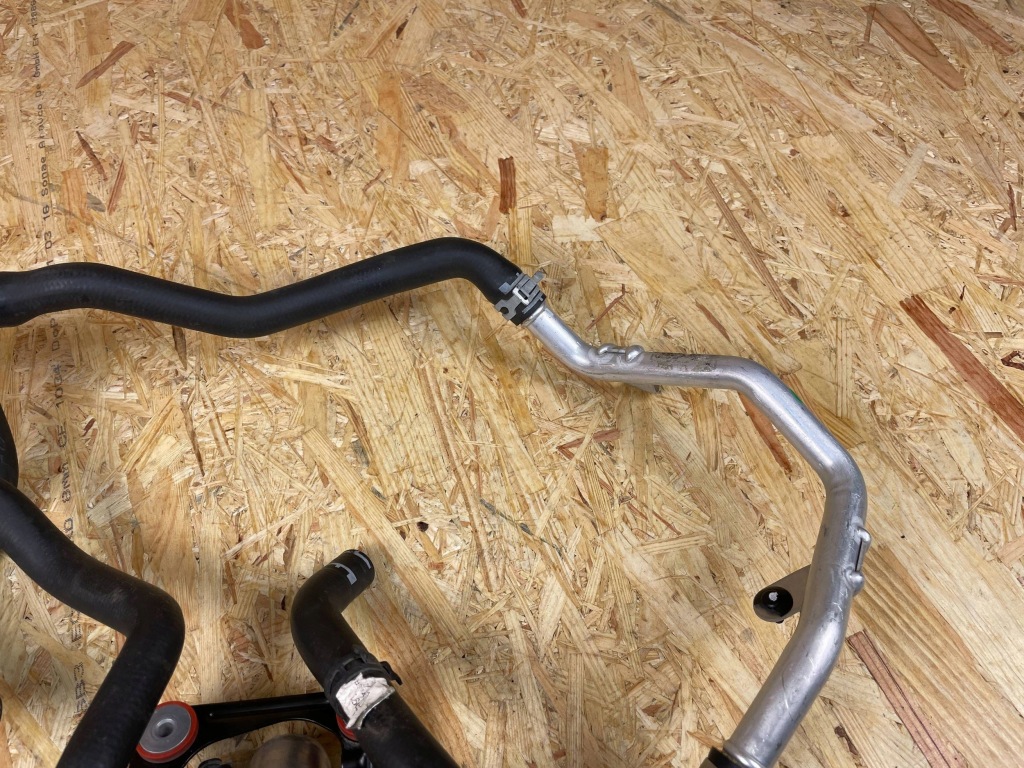 фото №8, Патрубок труба шланг води porsche panamera 971 971815091 5q0906457c