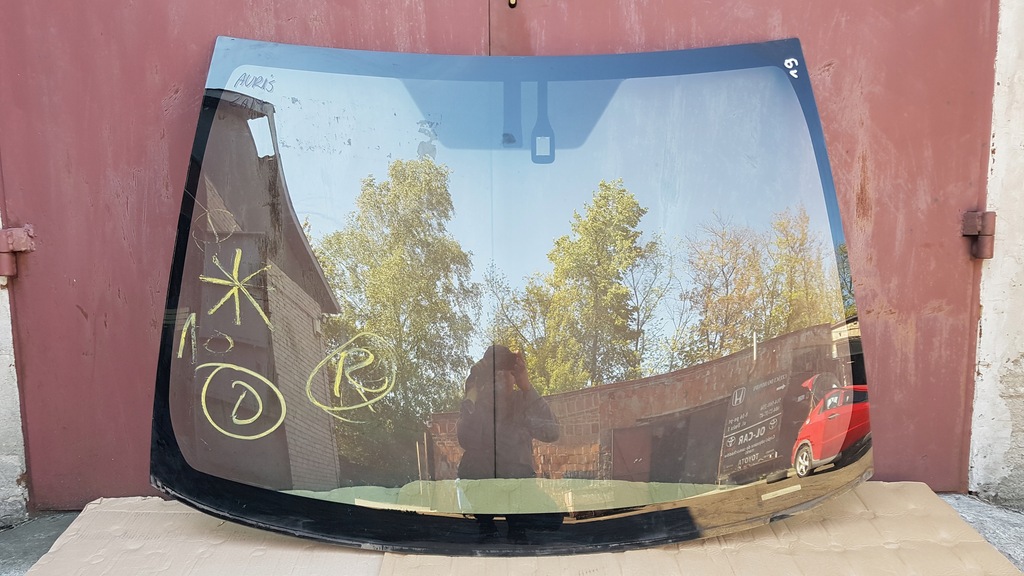 фото №1, Toyota auris i 07-12 скло лобове