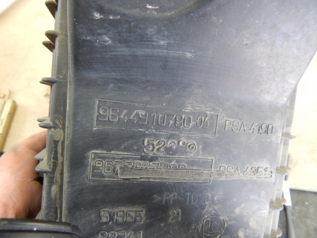 Купить Peugeot 508 1 рестайлинг  2.0 blue hdi корпус фильтра воздуха 9644910780 оригинал .