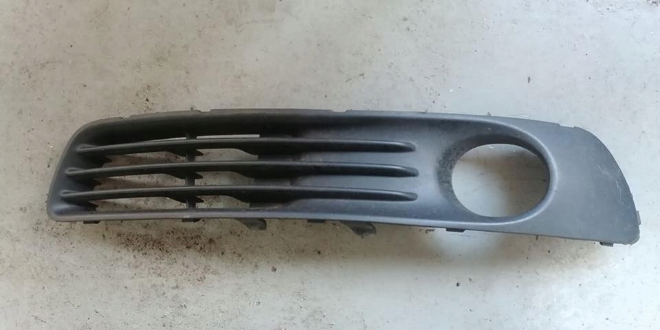 фото №1, Заглушка противотуманной фары левая subaru legacy 2004-2006